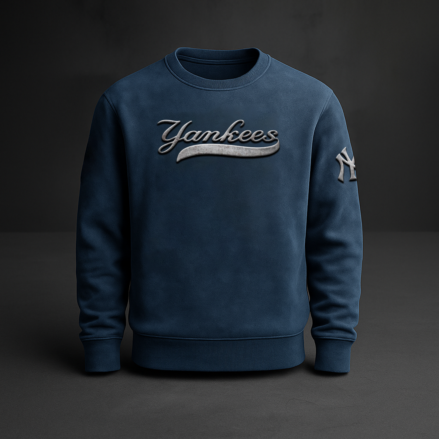 NYY x MLB Embossed Sweat Shirt DATND TANTD
