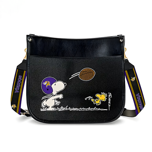 MIN x NFL Peanuts Snoopy Football Shoulder Bag DatND ThuongNH