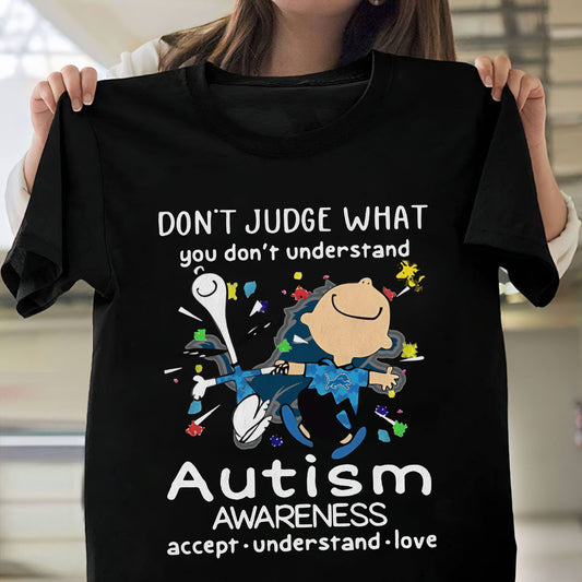 NFL Detroit Lions Snoopy And Friends I Wear Blue For My Son Autism Awareness Accept Understand Love Tshirt