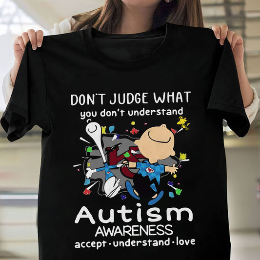 NFL Kansas City Chiefs Snoopy And Friends I Wear Blue For My Son Autism Awareness Accept Understand Love Tshirt