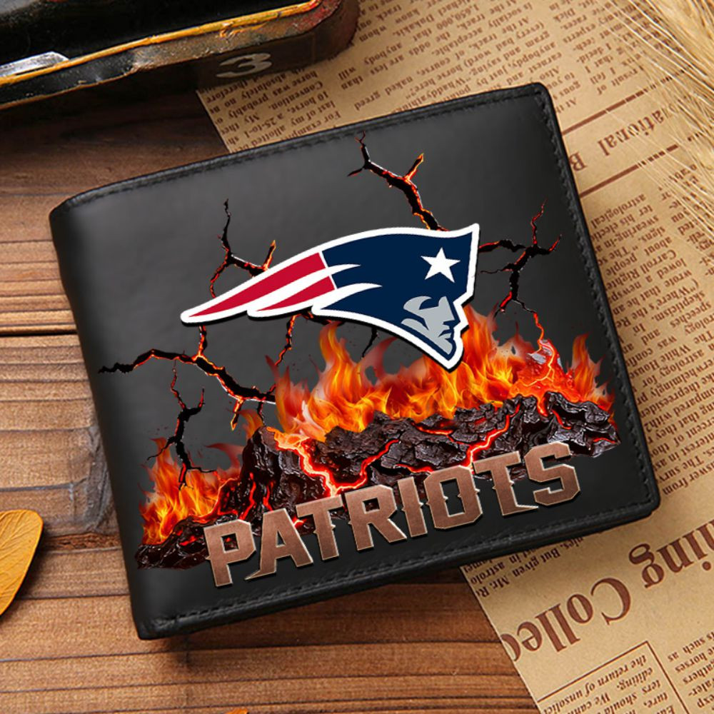 Premium NFL NE Cracked Fire Leather Wallet V1 NMD TTV
